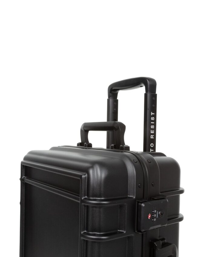 RESIST’R CASE S RESIST’R CASE S